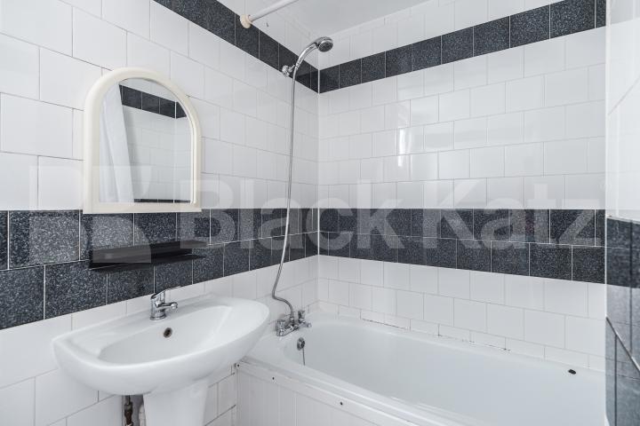 a unique and spacious almost 4,000 square feet Victorian semi-detached villa Alexandra Grove, Finsbury Park